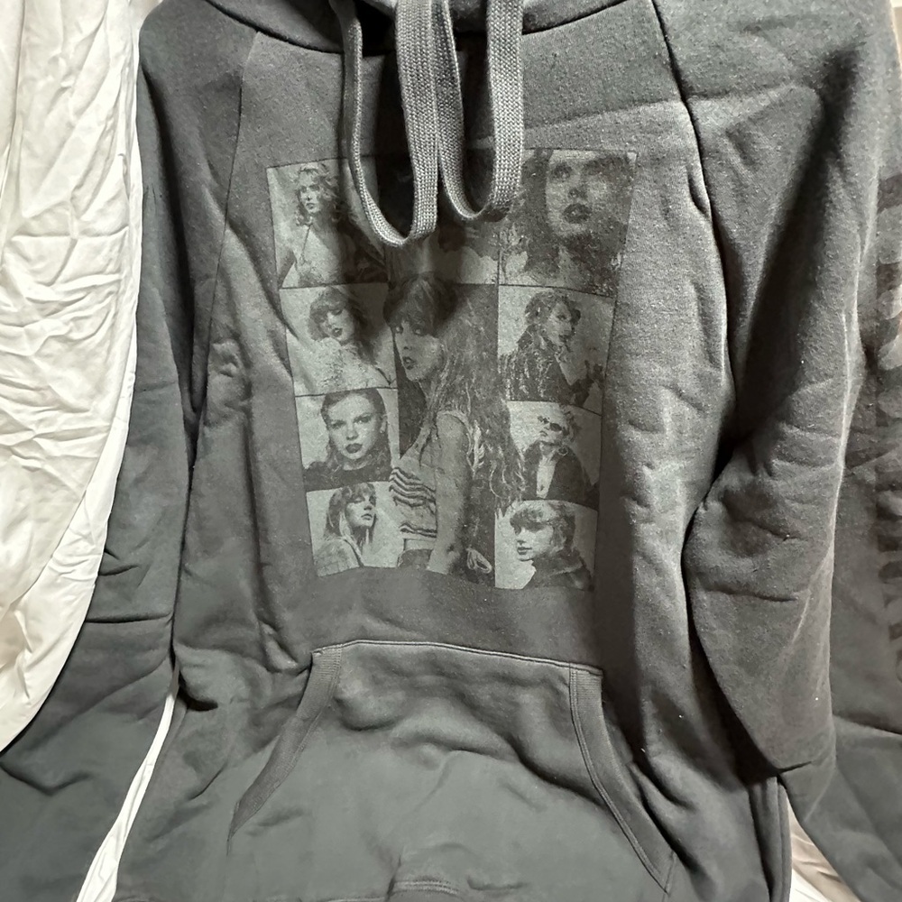 NEW, Unworn Taylor Swift The Eras Tour US DATES Graphic Hoodie - Dark Gray